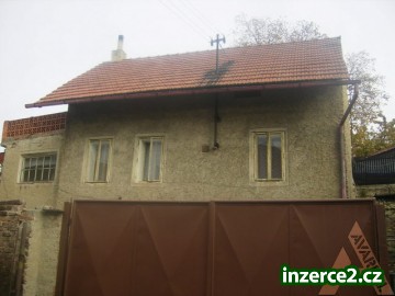 Prodej dvou domů v Jeviněvsi, okr. Mělník 06-2528_2 696_2.jpg