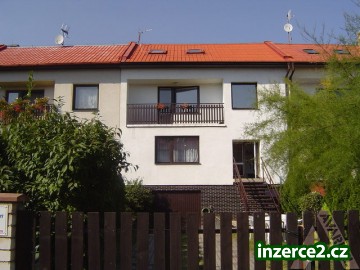 Prodej dvougeneračního RD v Hostivicích, okr. Pha- západ 06-2347_1 700_1.jpg