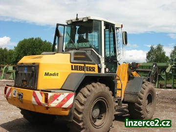 kolový kloubový nakladač LIEBHERR 522_1 70164_1.jpg