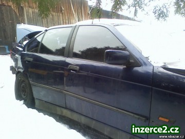 BMW 318i, r. v.97, 2x airbag, zimní pneu 95% vzorek, jen ND_1 71122_1.jpg