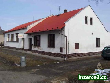 Zemědělská usedlost s restaurací Rejšice, okr. Mladá Boleslav 06-1411_1 725_1.jpg