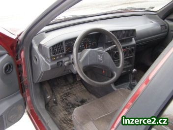 Peugeot 405 SRI kombi_2 8135_2.jpg