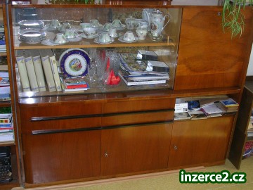 starší obývací stěna (masiv) - za odvoz_2 8633_2.jpg