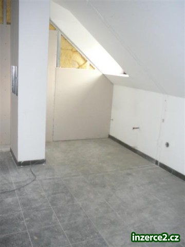Prodej bytu 3+kk v Rudolticích_2 86731_2.jpg