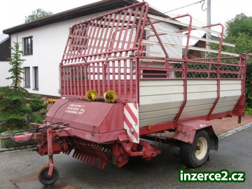 Sběrací vůz na seno a slámu za traktor_1 90247_1.jpg