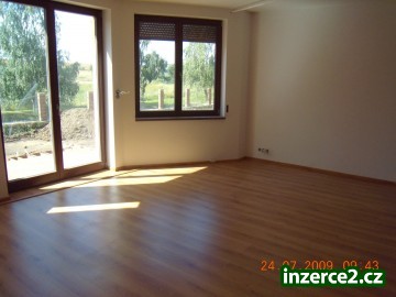 luxusní vila 200m2 včetně pozemku za neuvěřitelně nízkou cenu_2 94484_2.jpg