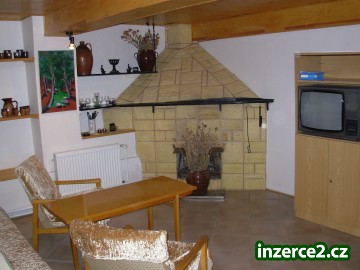 Pronájem 2+kk se zahrádkou_2 98132_2.jpg